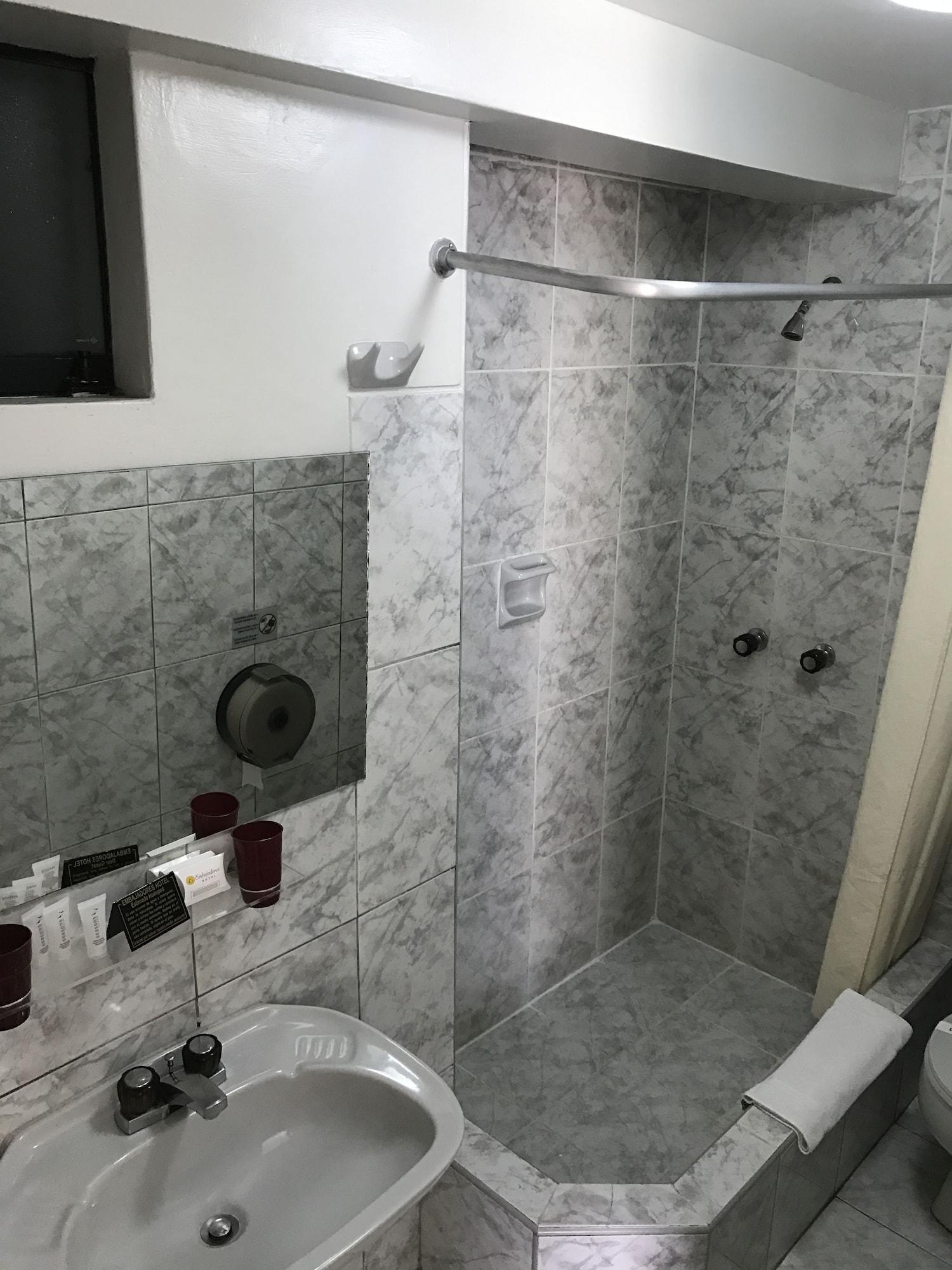 Embajadores Hotel ليما المظهر الخارجي الصورة